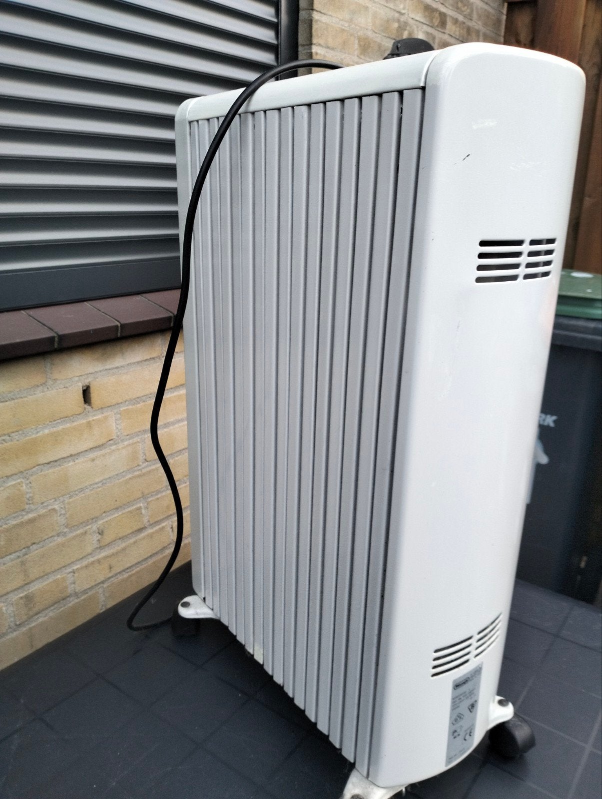 De'Longhi Oliekachel 42 x 64 x 16 cm, Ophalen, Oliekachel, Gebruikt, Elektrisch