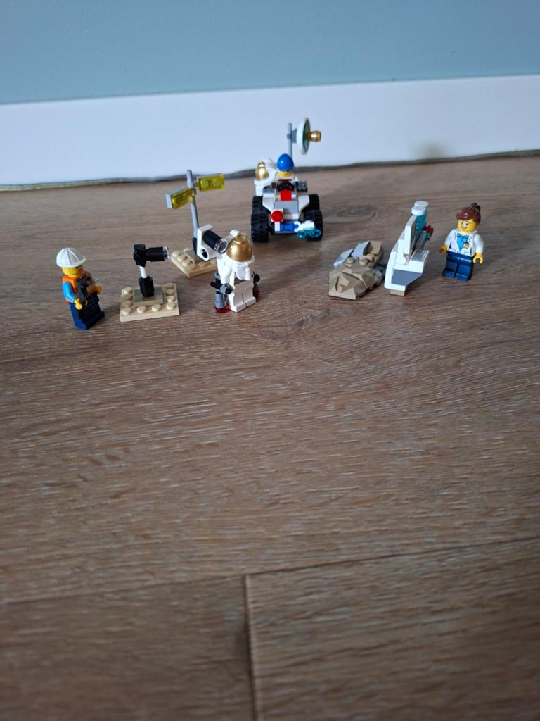Lego City 60077 Ruimtetraining Starterset, Kinderen en Baby's, Speelgoed | Duplo en Lego, Zo goed als nieuw, Lego, Complete set