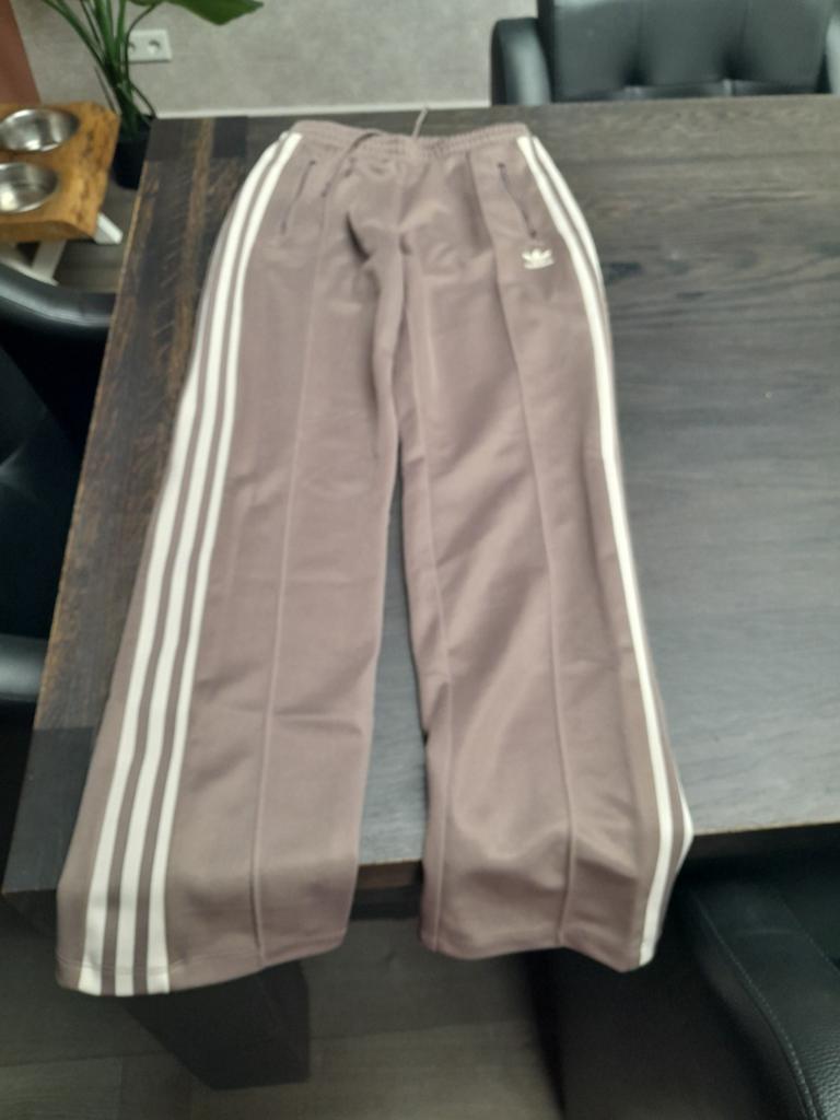 Adidas broek, Kleding | Dames, Bruin, Adidas, Overige typen, Ophalen of Verzenden