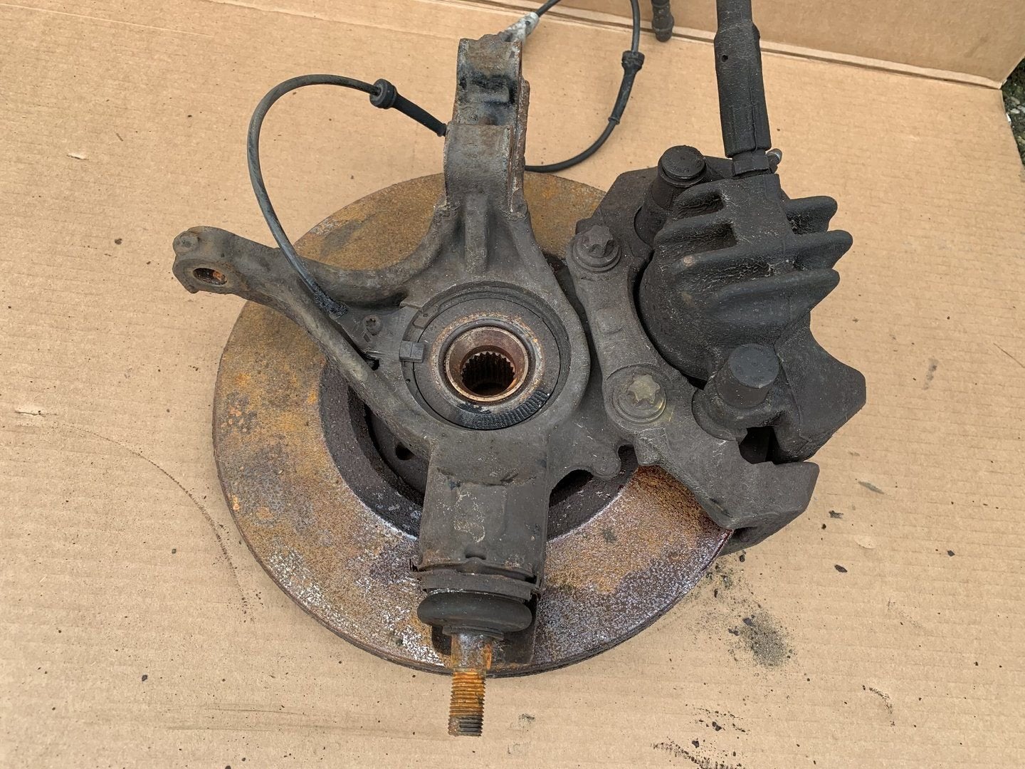fusee links citroen berlingo / peugeot partner 2008 tot 2018, Gebruikt, Citroën, -, -