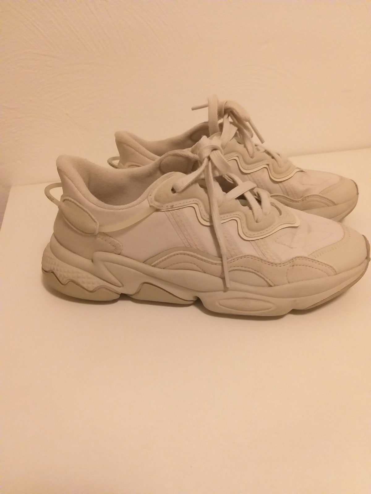 ADIDAS schoenen maat 39-1/3, Ophalen, Zo goed als nieuw, Sneakers of Gympen