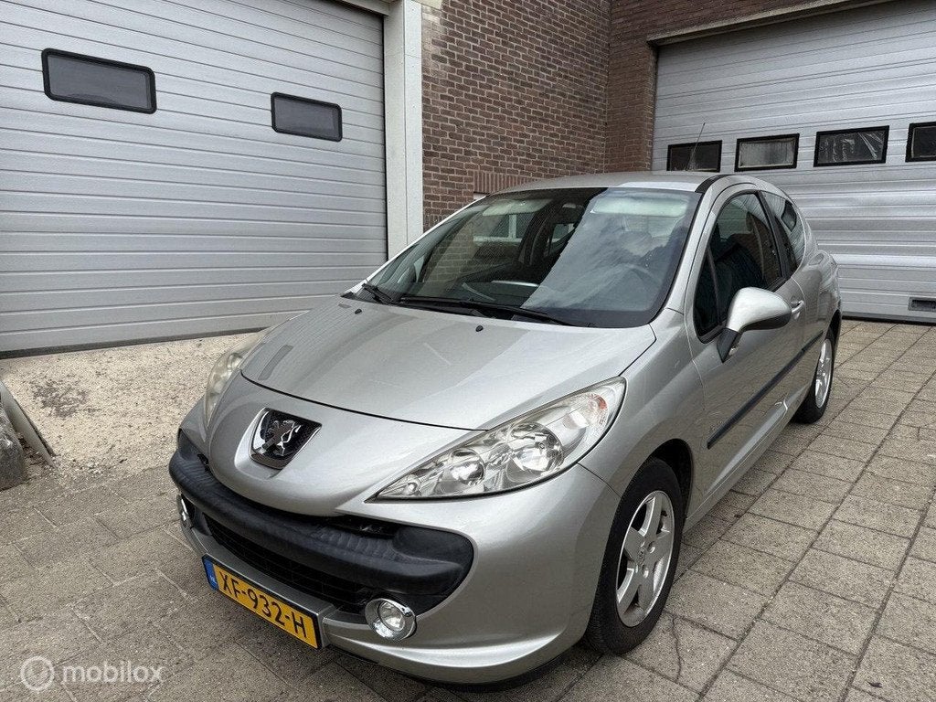 Peugeot 207 1.4 VTi XR, Gebruikt, 49 €/maand, Bedrijf, Handgeschakeld