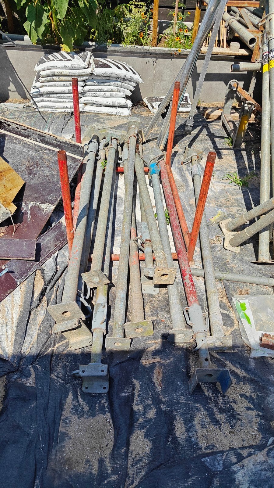 bouw bouwstempels schroefstempels stut stempels stutten, Ophalen