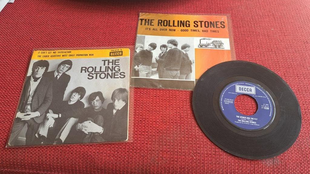 The Rolling Stones 2 singles plus 1 hoesje favorieten expres, Cd's en Dvd's, Ophalen of Verzenden, Gebruikt, Pop