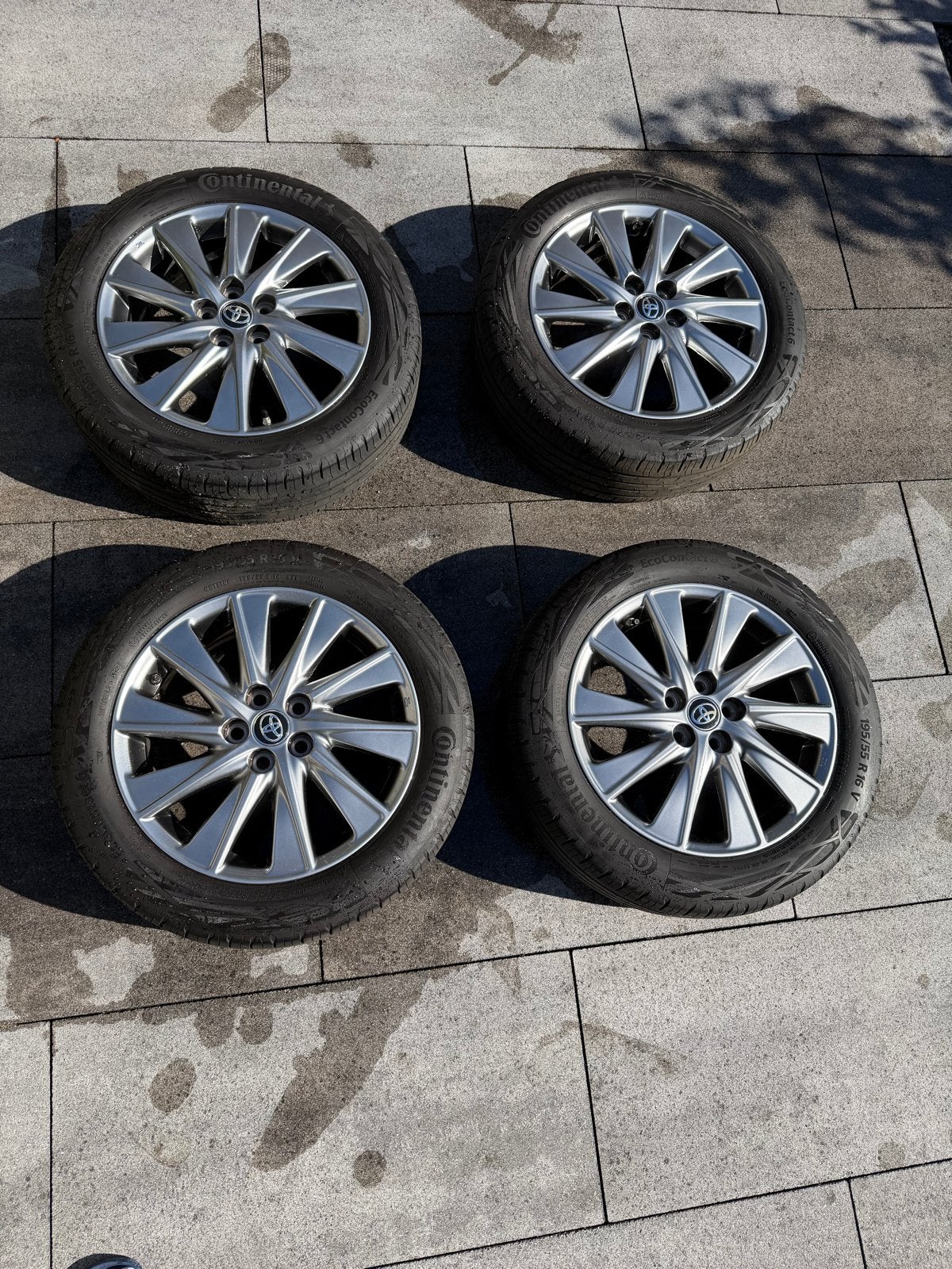 4 nette Toyota Yaris velgen 2021-2026 met Continental banden, Ophalen, Gebruikt, 16 inch, Banden en Velgen