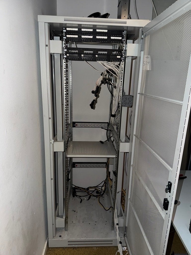 Patchkast - Gedemonteerd en klaar voor transport, Computers en Software, Ophalen