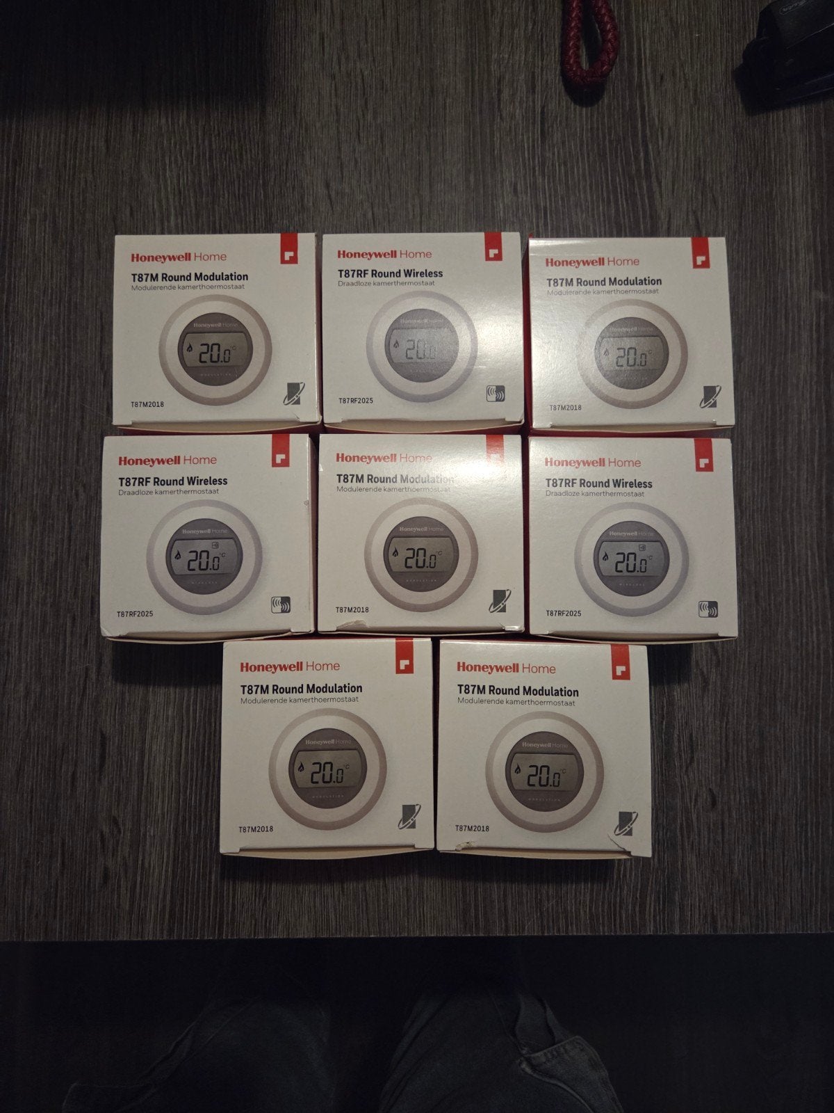 8x Honeywell Home T87M Round Modulation Thermostaten Nieuw, Ophalen of Verzenden, Slimme thermostaat, Nieuw