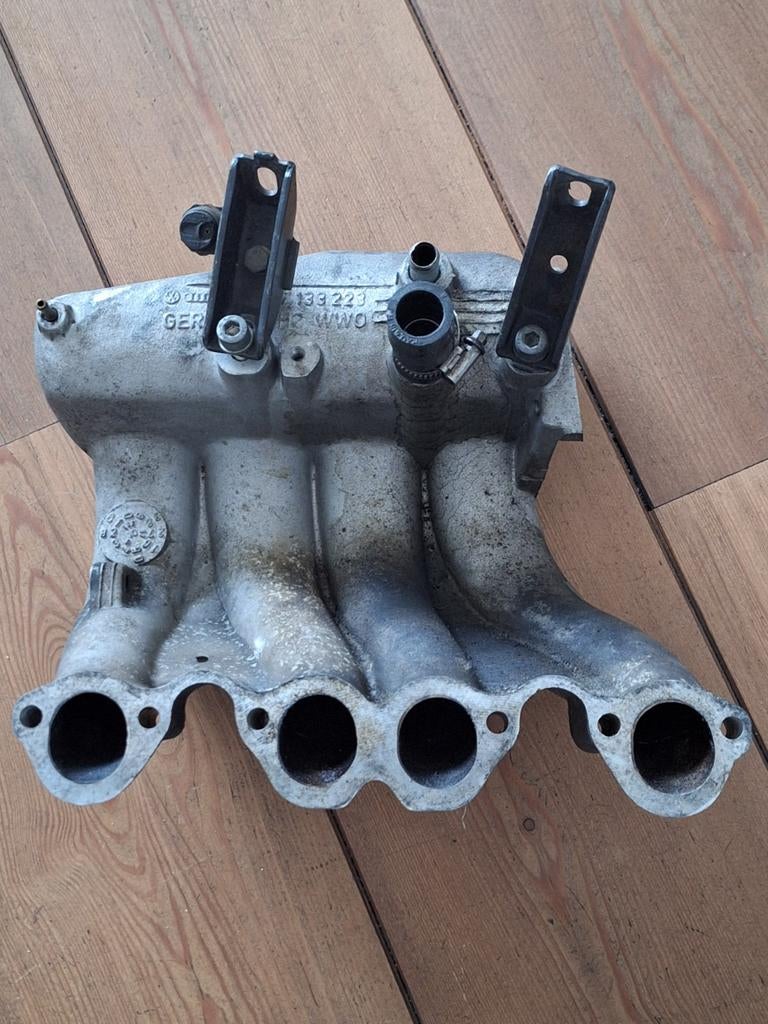 Vw Golf Mk2  Corrado Passat B3 1 8 8v G60 inlaat 037133223, Auto-onderdelen, Ophalen of Verzenden, Gebruikt, Volkswagen