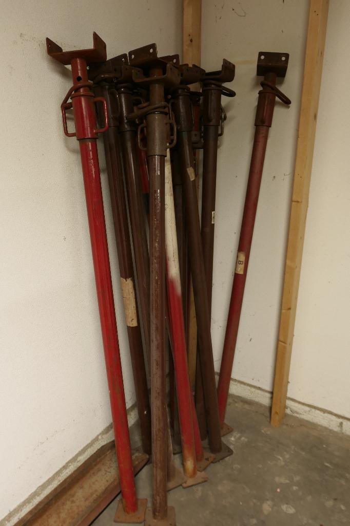 schroefstempels 14 stuks, Doe-het-zelf en Verbouw, Steigers, Ophalen, Gebruikt, Overige typen, Minder dan 2 meter