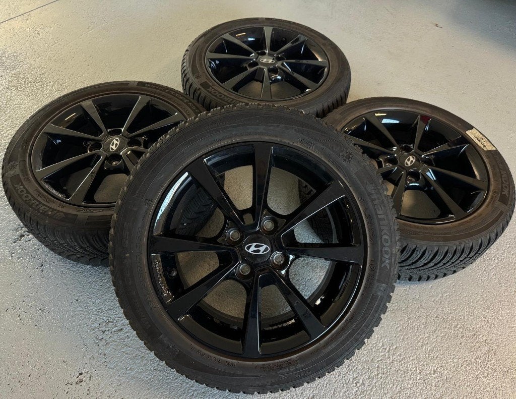 Hyundai i10 winterbanden winterset, Ophalen, Gebruikt, 15 inch, Banden en Velgen