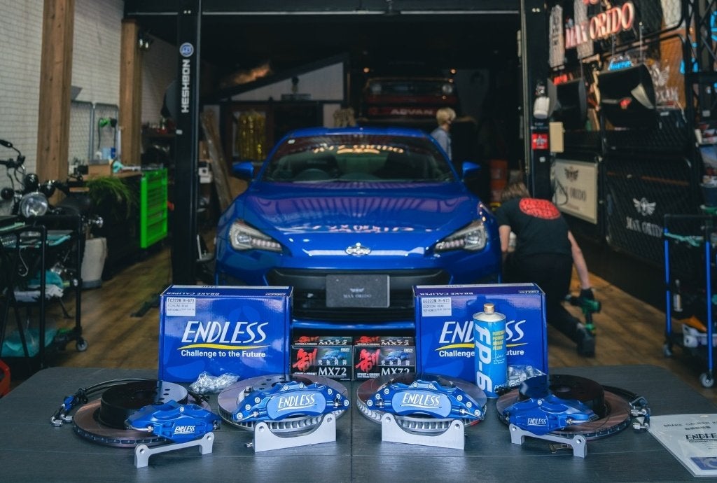 Endless M4-S22 remmen set - Toyota GT86 Subaru BRZ, Auto diversen, Ophalen of Verzenden