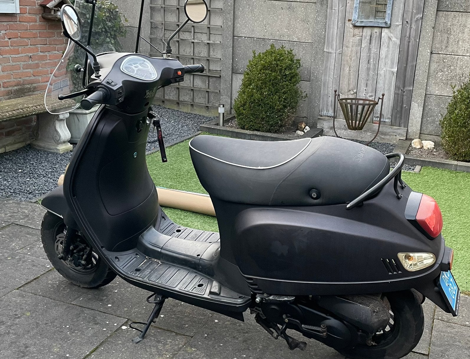 ZWARTE  SCOOTER TURBO  RL-50 MET WINDSCHERM, Ophalen of Verzenden, Zo goed als nieuw, Benzine, Overige merken