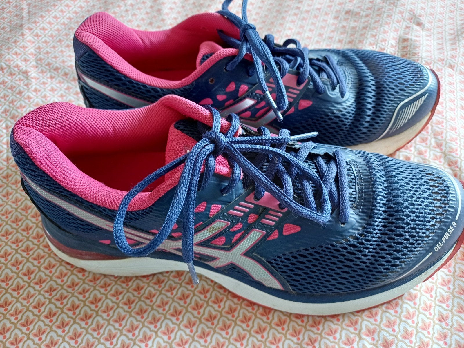 Asics hardloopschoenen maat 41.5, Sport en Fitness, Loopsport en Atletiek, Gebruikt, Hardloopschoenen, Ophalen of Verzenden, Hardlopen