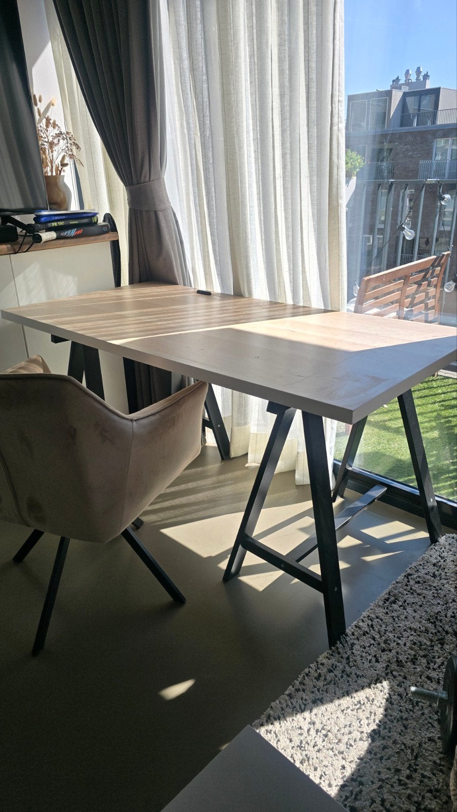 IKEA Linnmon Tafelblad met poten (150x75cm), Huis en Inrichting, Bureaus, Ophalen, Spaanplaat of MDF, Zo goed als nieuw, IKEA