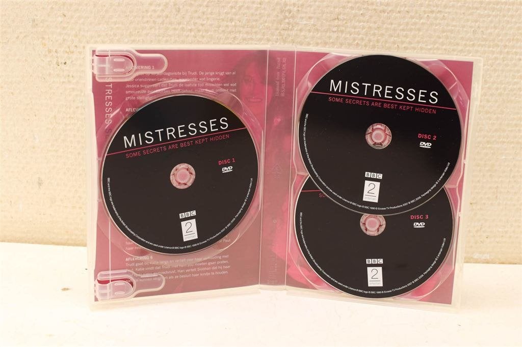 3 dvd box Mistresses Some secrets are best kept hidden 46833, Ophalen of Verzenden, Gebruikt