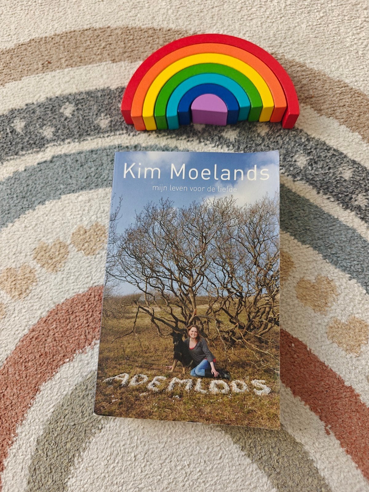 Ademloos - Kim Moelands (Paperback), Ophalen of Verzenden, Gelezen, Kim Moelands, Nederland