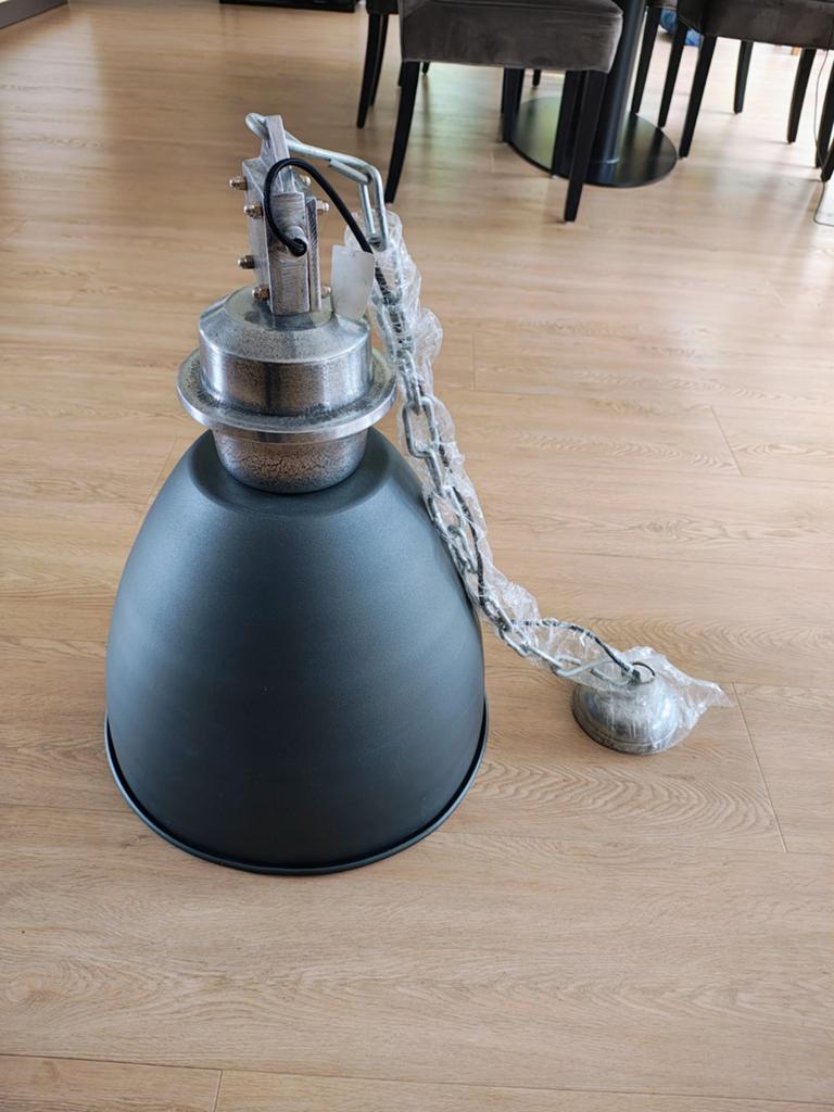 Hanglamp industriële uitstraling., Ophalen