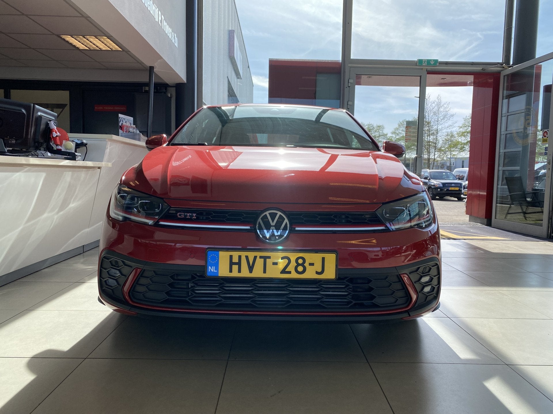 Volkswagen Polo 2.0 TSI GTIAutomaat, Navigatie/Apple Carplay, Auto's, Volkswagen, 12 maanden, Gebruikt, 4 cilinders, 1261 kg
