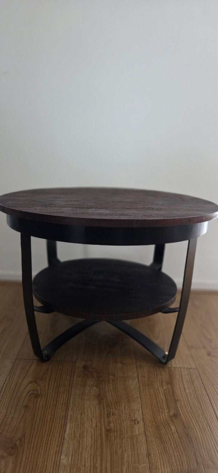 Stijlvolle ronde salontafel met metalen onderstel, Gebruikt, 50 tot 100 cm, Rond, 50 tot 100 cm
