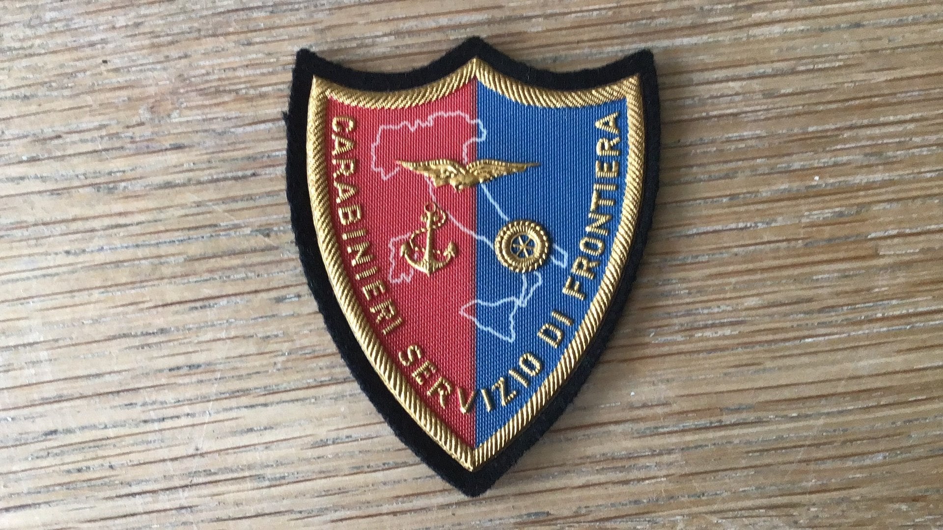 Patch Carabinieri, 8,x 6,5 cm. Periode Deny Flight,Klu, Ophalen of Verzenden, Zo goed als nieuw