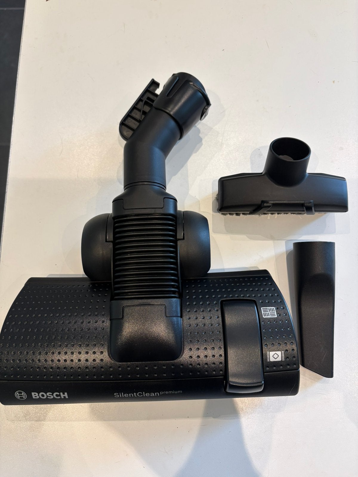 Originele Bosch SilentClean Premium stofzuigerborstel nieuw, Witgoed en Apparatuur, Stofzuigers, Ophalen, Nieuw