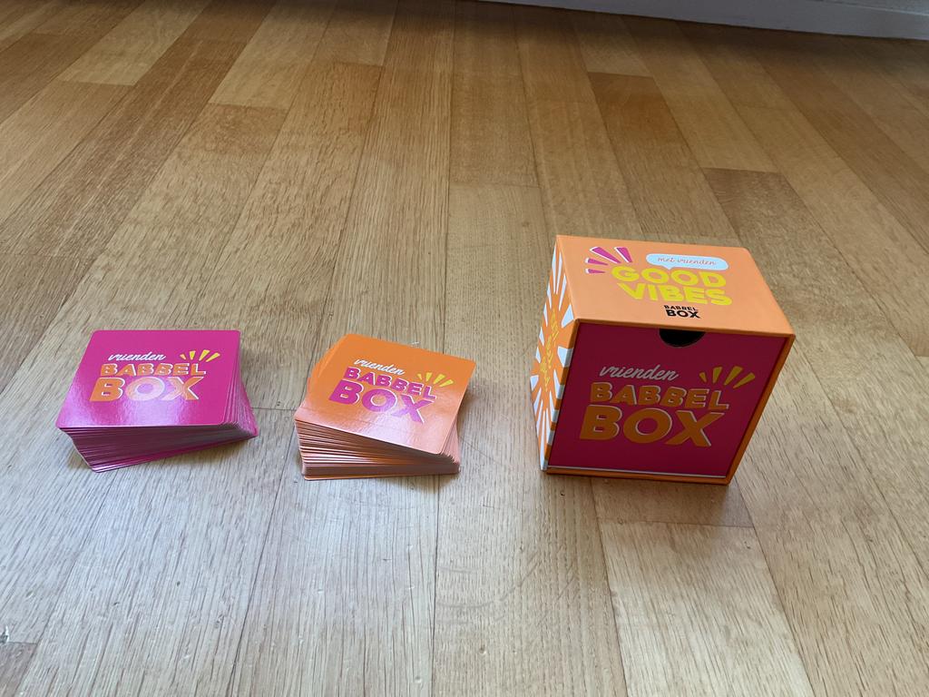 Vrienden Babbel Box. Niet van nieuw te onderscheiden., Vijf spelers of meer, Ophalen of Verzenden, Zo goed als nieuw