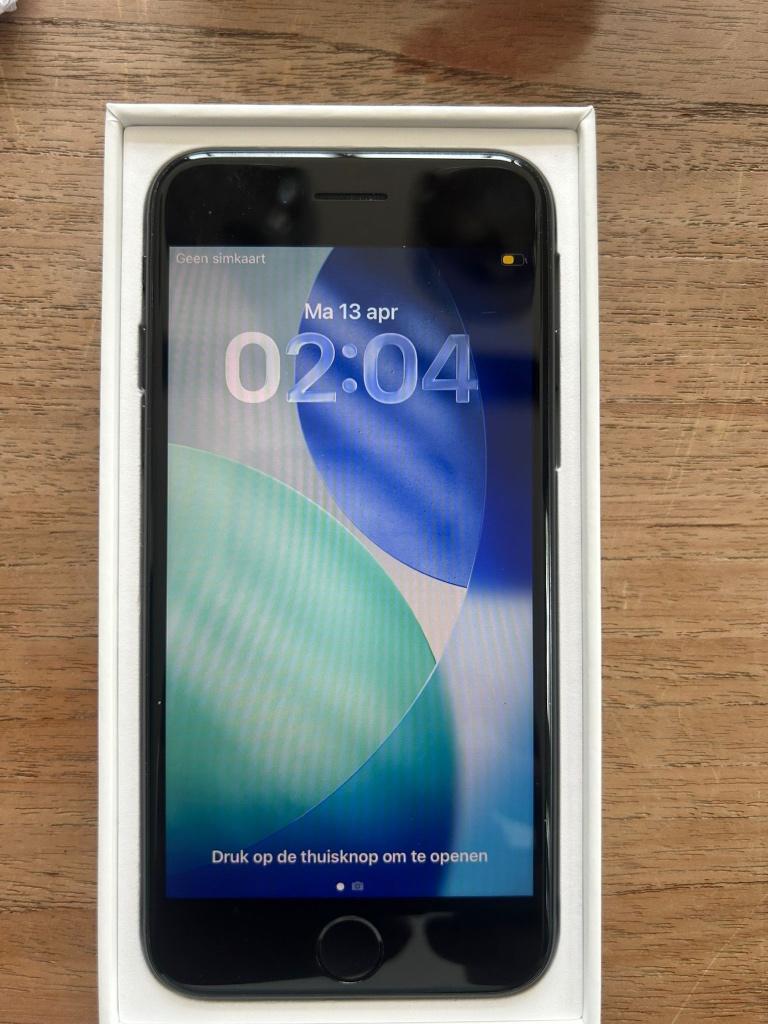 iPhone SE 2022 64GB Midnight – Werkt Perfect, Telecommunicatie, Mobiele telefoons | Apple iPhone, Zwart, Ophalen of Verzenden