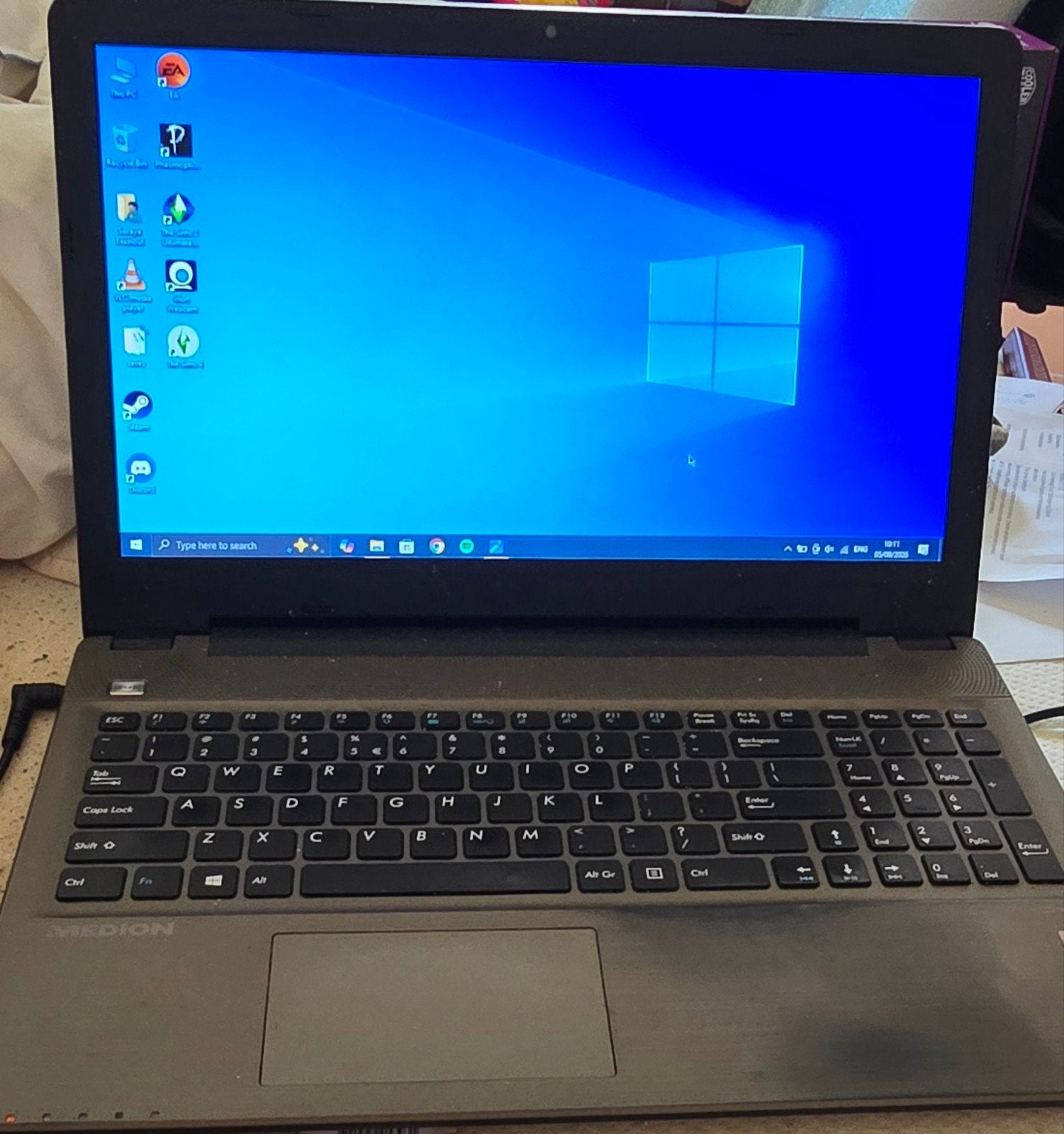 Medion Akoya E6415 - Intel Core i5, 12GB RAM 15.6 inch, Gebruikt, Met videokaart, 2 tot 3 Ghz, 8 GB
