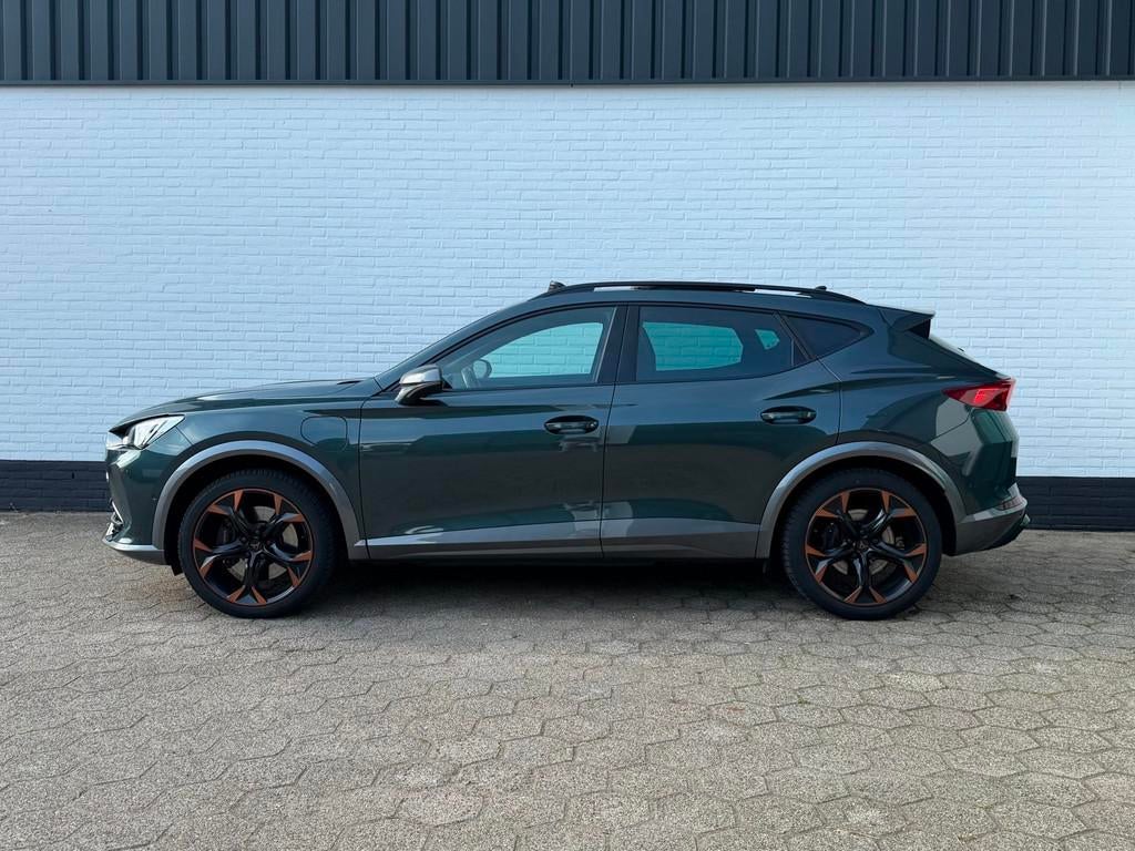 CUPRA Formentor 1.4 e-Hybrid VZ Perf. PANO l TREKHAAK l 360, Gebruikt, Zwart, 4 cilinders, Formentor