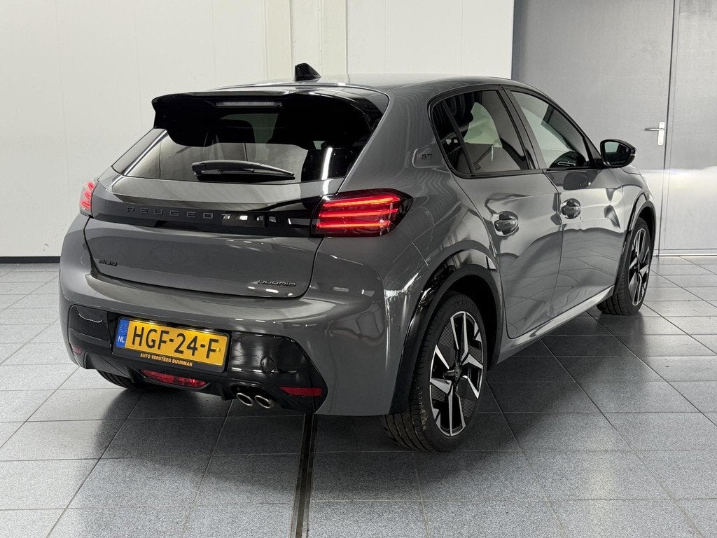 Peugeot 208 1.2 Hybrid 145 e-DCS6 GT, 1203 kg, Gebruikt, Euro 6, 1199 cc