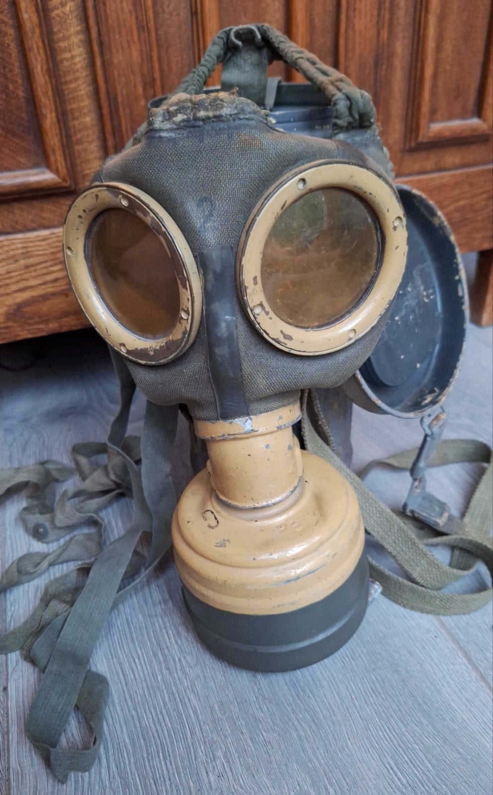WO2 Duits - M30 Gasmaskerbus en Gasmasker, Verzamelen, Militaria | Tweede Wereldoorlog, Ophalen of Verzenden, Landmacht, Duitsland