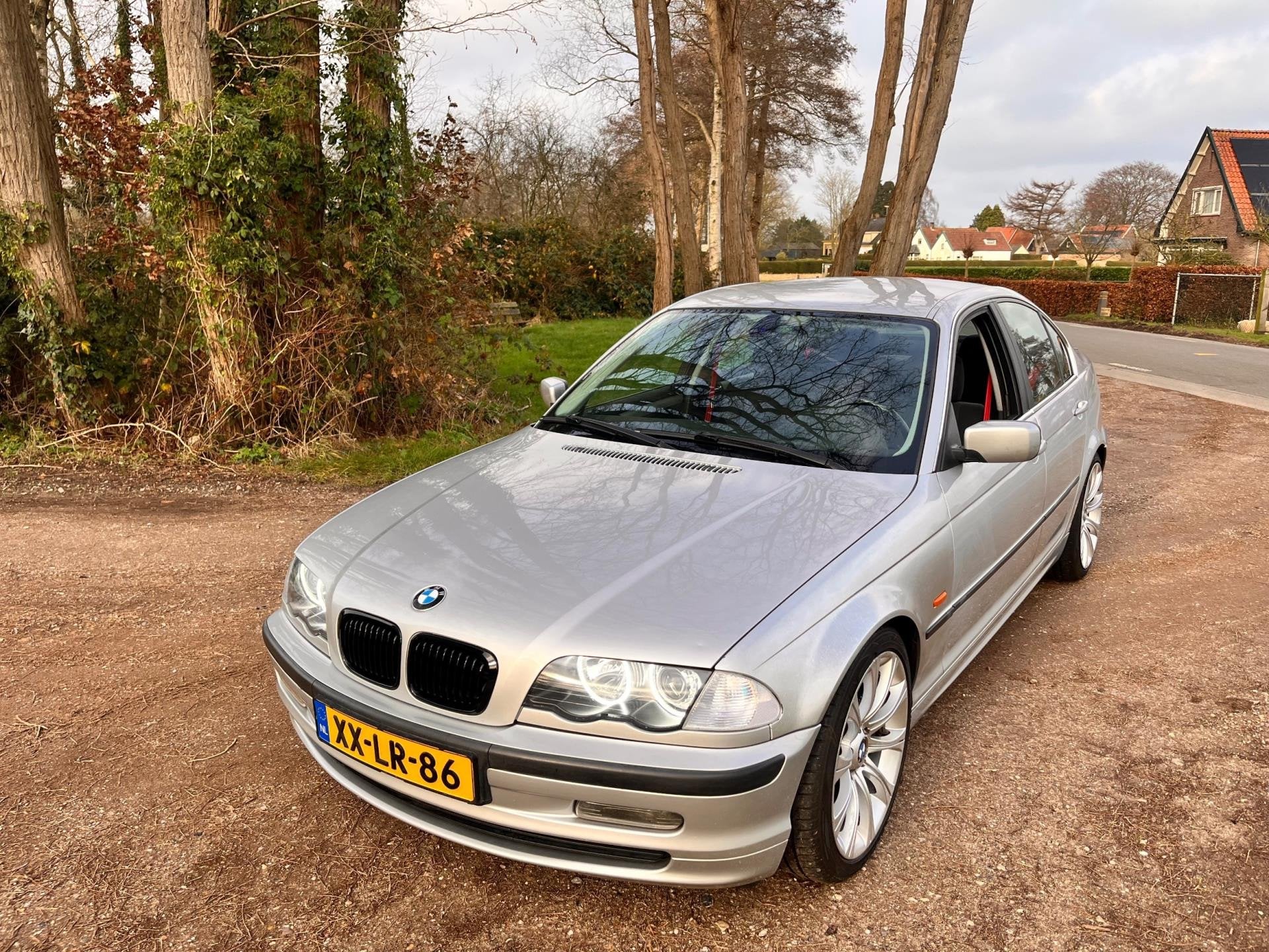 BMW 3-serie 323i Executive, Auto's, BMW, Euro 2, 1345 kg, Achterwielaandrijving, Gebruikt