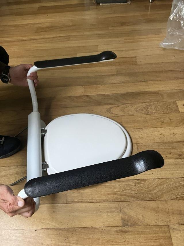Etac WC bril met armleuningen 8030 3012, Ophalen, Gebruikt