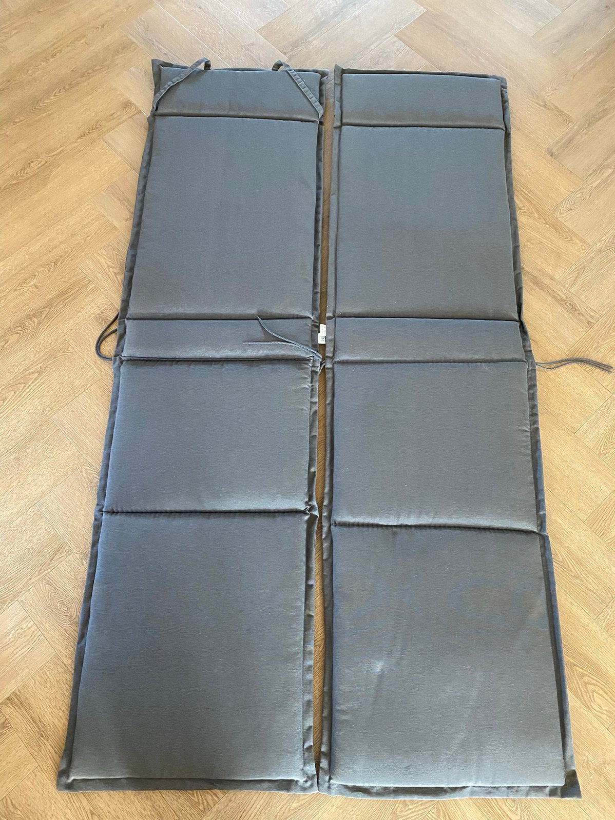 Le Sud ligbedkussens grijs 2 stuks, Ophalen, Zo goed als nieuw, Grijs, Tuinkussen