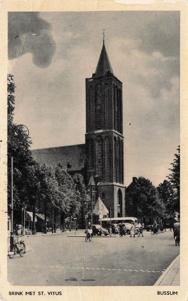 703-098-029 Brink met St Vitus Bussum, Verzenden, Voor 1920, Noord-Holland