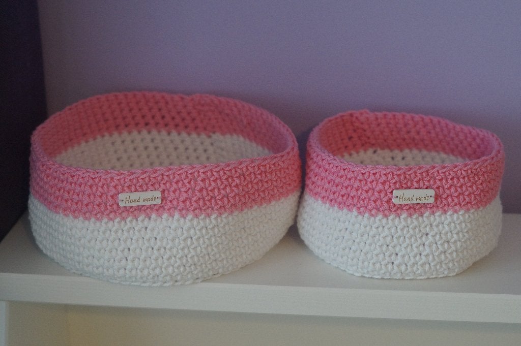 Setje mandjes roze met wit, kinderkamer, babykamer, Mand, Textiel, Rond, Nieuw
