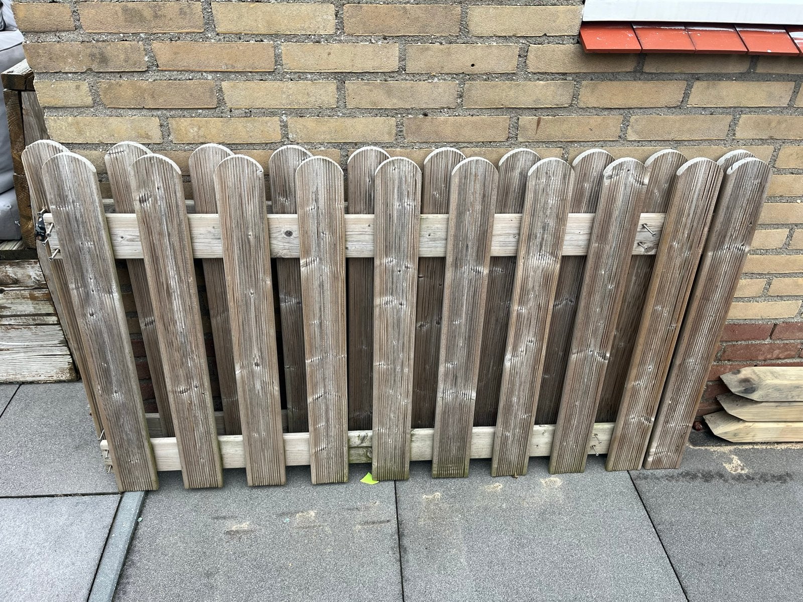Houten tuinhek met poort 440cm lengte, Ophalen, Met poort, Gebruikt, Tuinhek
