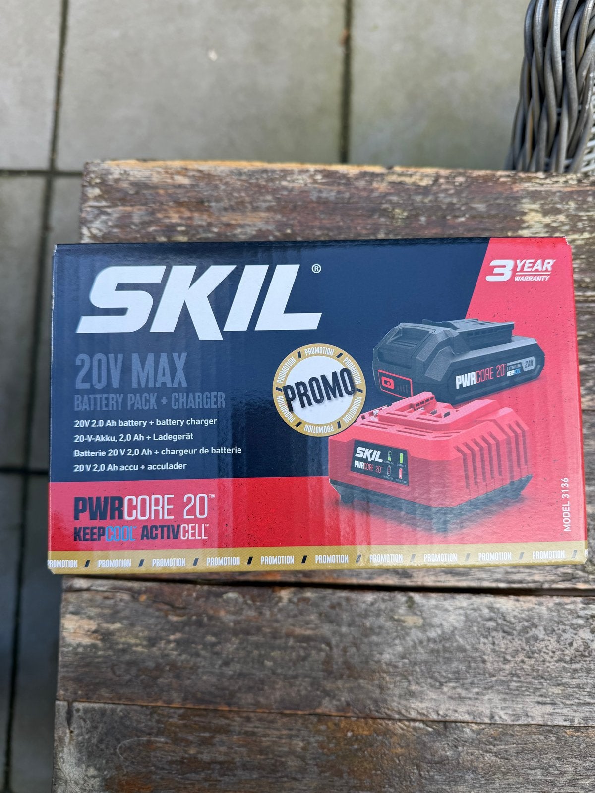 SKIL 20V MAX Accu + Acculader 2.0 Ah PWRCORE 20, Nieuw