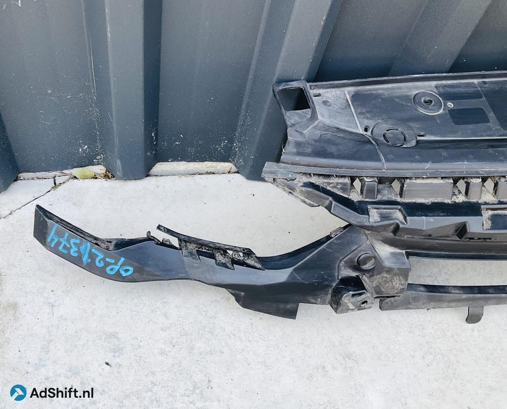 Bumper Grill Opel Corsa F 982953568000 Gril Houder OP-21374
