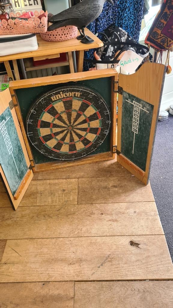 Unicorn Strike Home Darts Center - Dartbord met kast, Ophalen of Verzenden, Niet bekend, Unicorn, Dartbord met pijlen