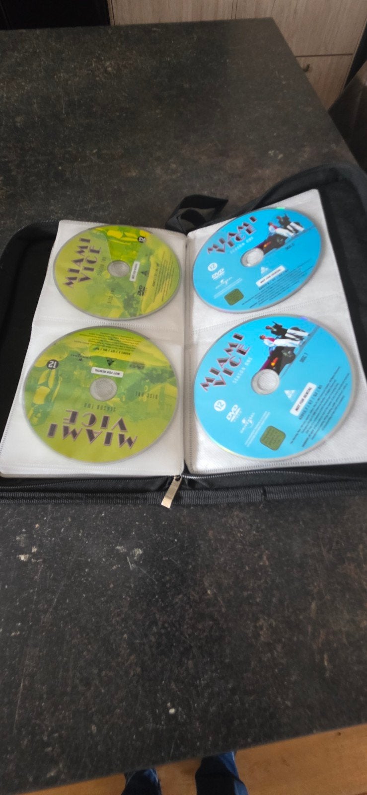 Miami Vice - De Complete Serie (DVD), Cd's en Dvd's, Ophalen, Misdaad, Nederlands, Vanaf 12 jaar