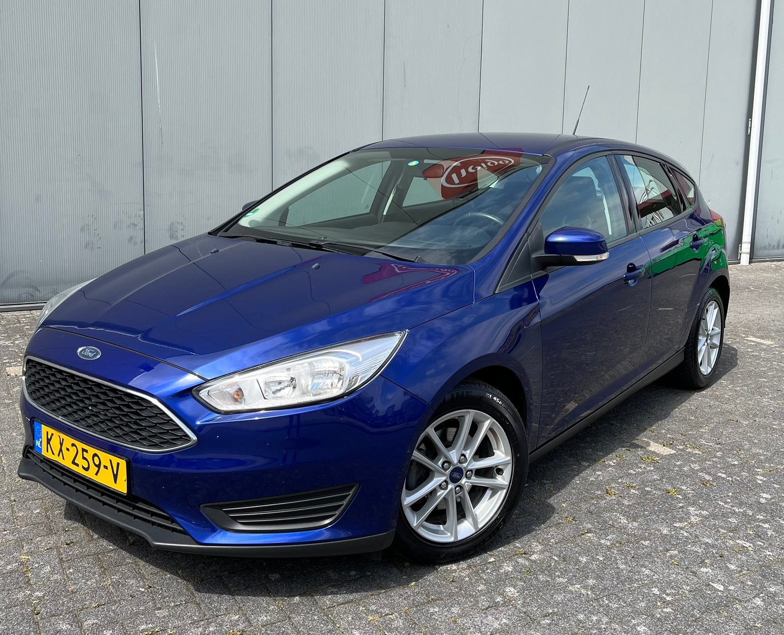 Ford Focus 1.0 Trend NEW DISTRIBUTIE Navi/Carplay/Nap/Cruise, Euro 5, Zwart, Handgeschakeld, Particulier