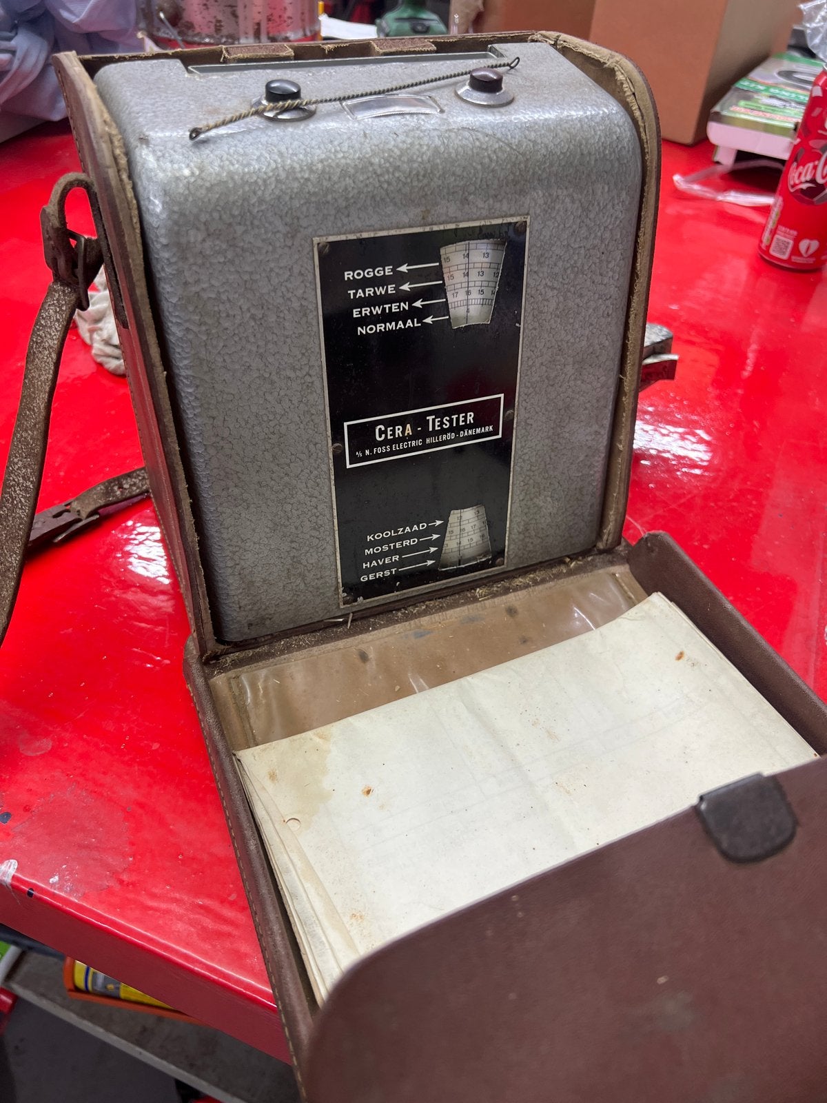 Vintage CERA-TESTER Vochtgehaltemeter met Leren Tas, Antiek en Kunst, Antiek | Gereedschap en Instrumenten, Ophalen