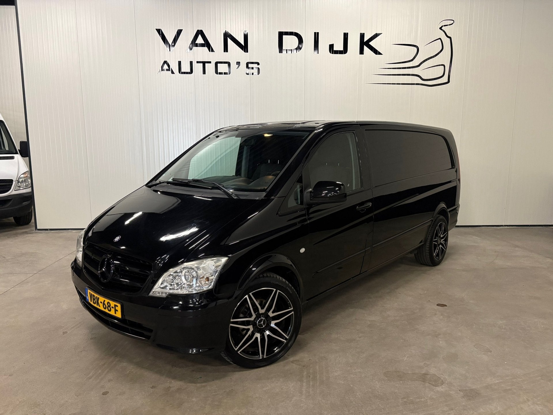 Mercedes-Benz Vito 122 CDI V6 Extra Lang Automaat Marge, Auto's, Bestelauto's, Automaat, Euro 5, Gebruikt, Zwart