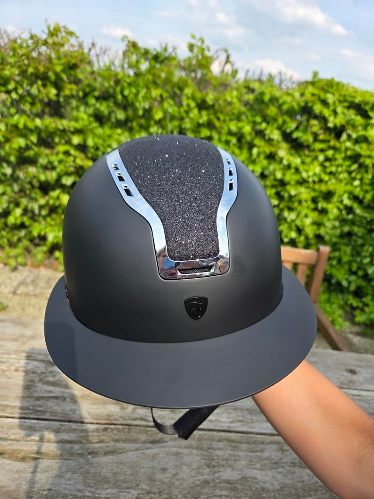 Horka Gaudi rijhelm maat XS-S matt zwart, Dieren en Toebehoren, Horka, Dressuur, Amperestraat 15-17, Nieuw