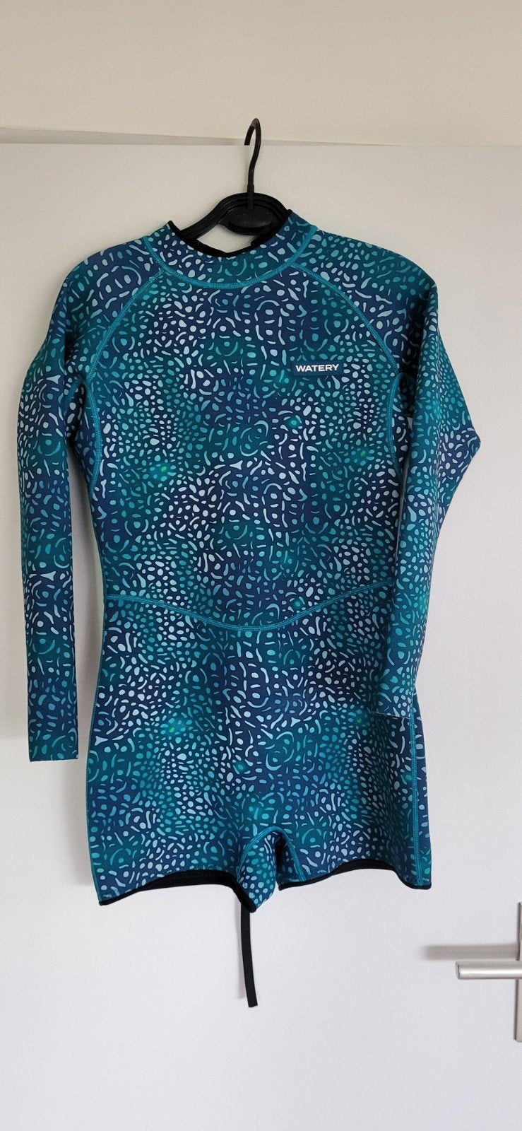 Wetsuit dames 2mm korte pijp lange mouw, Wetsuit, Watery, Ophalen of Verzenden, Zo goed als nieuw