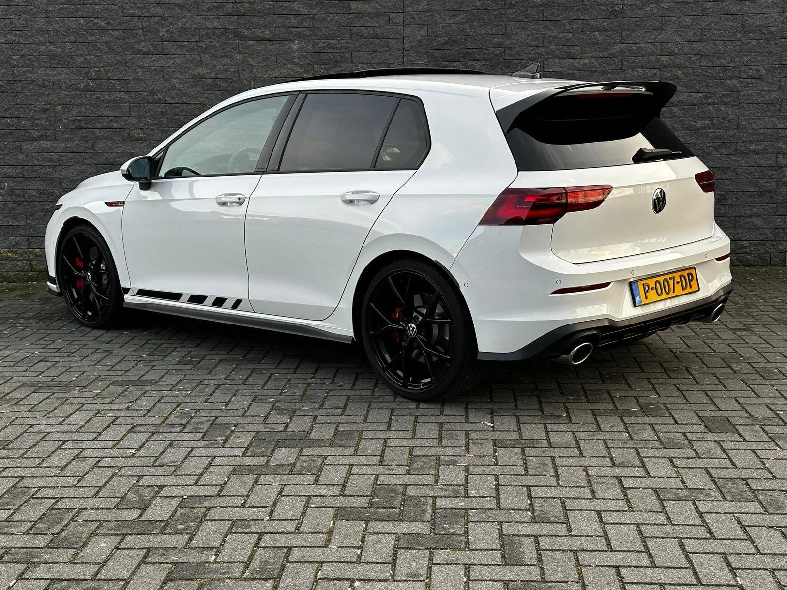 VW Golf 8 GTI Clubsport – Full Opt. | Pano | Leder | H&K HUD, Auto's, Volkswagen, Achterwielaandrijving, Zwart, 4 cilinders, 1984 cc
