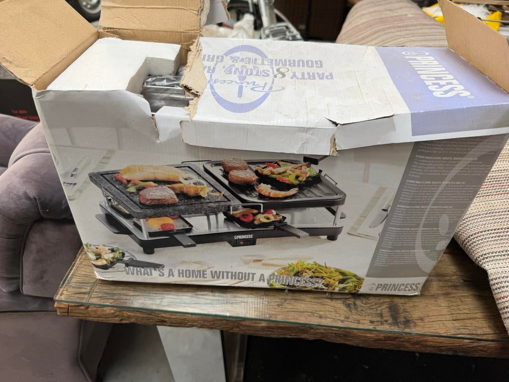 Gourmetstel nieuw in doos, Ophalen, Zo goed als nieuw, 4 t/m 7 personen