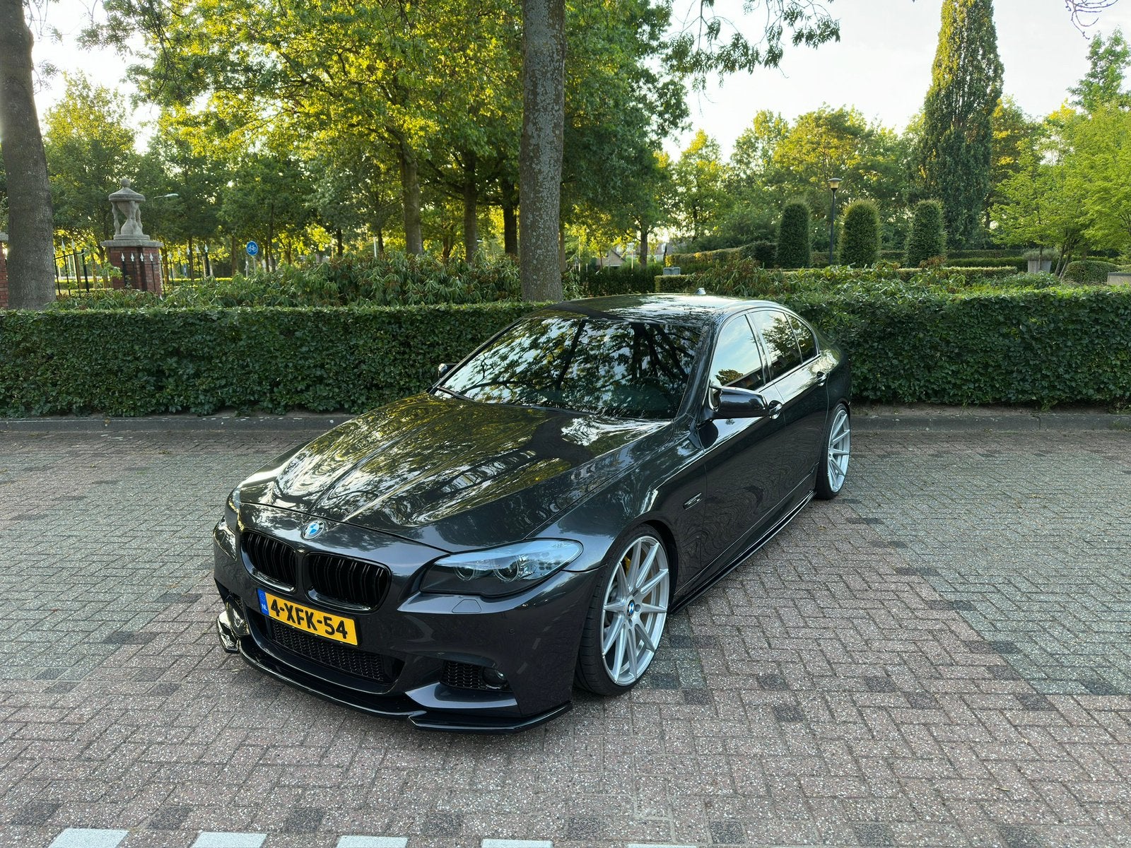 BMW 5-Serie 3.0 535I F10 AUT 2010 Grijs, Auto's, Automaat, Achterwielaandrijving, Zwart, 1675 kg