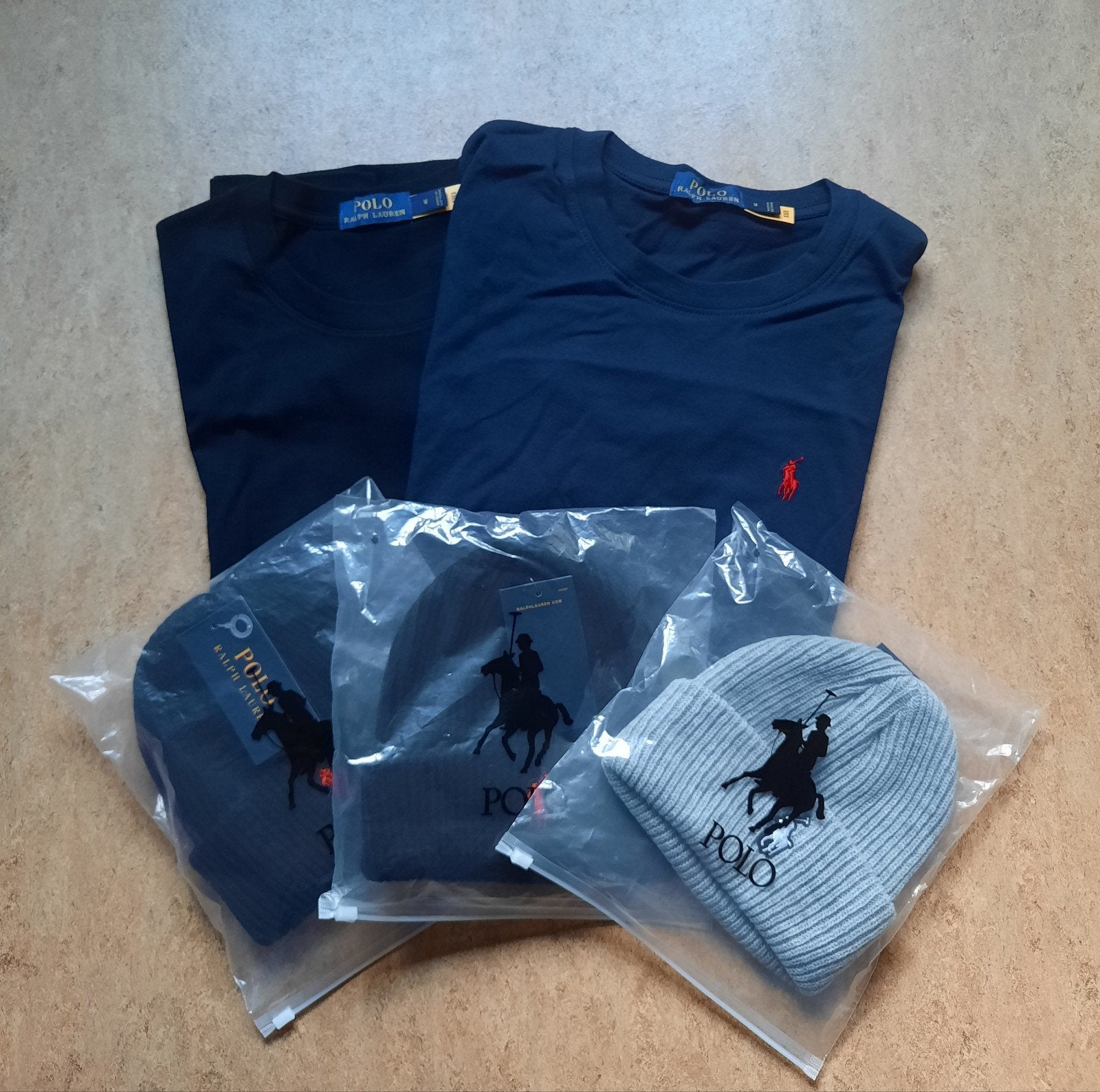 Polo Ralph Lauren T-shirts 16 stuks - 3 mutsen - Nieuw !!!, Kleding | Heren, Heren-kledingpakketten, Ophalen, Nieuw, Maat 48/50 (M)